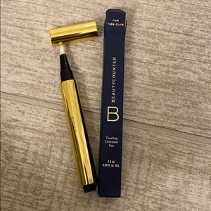 Beautycounter Touchup Concealer Pen (Fair)